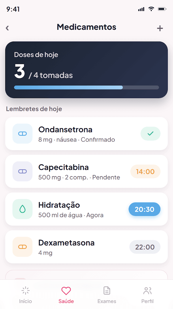 Tela de medicamentos do app Aura Onco com doses do dia e lembretes